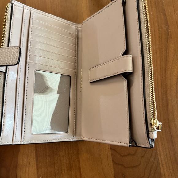 Michael Kors - Adele Double Zip Gold Tone Wristlet - Picture 11 of 13